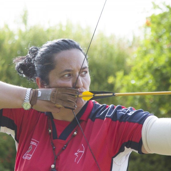 Campeona del mundo de tiro con arco, imagen publicitaria Seipasa