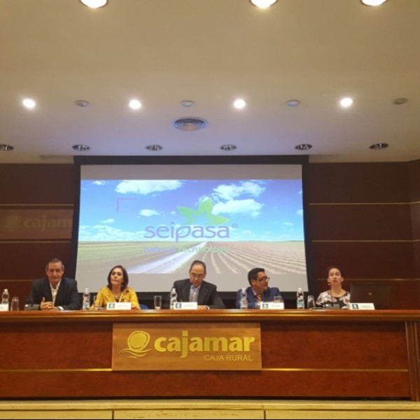 Seipasa participa en el foro de bioestimulantes de Cajamar